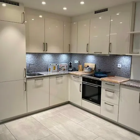 Appartment, Free Parking شقة